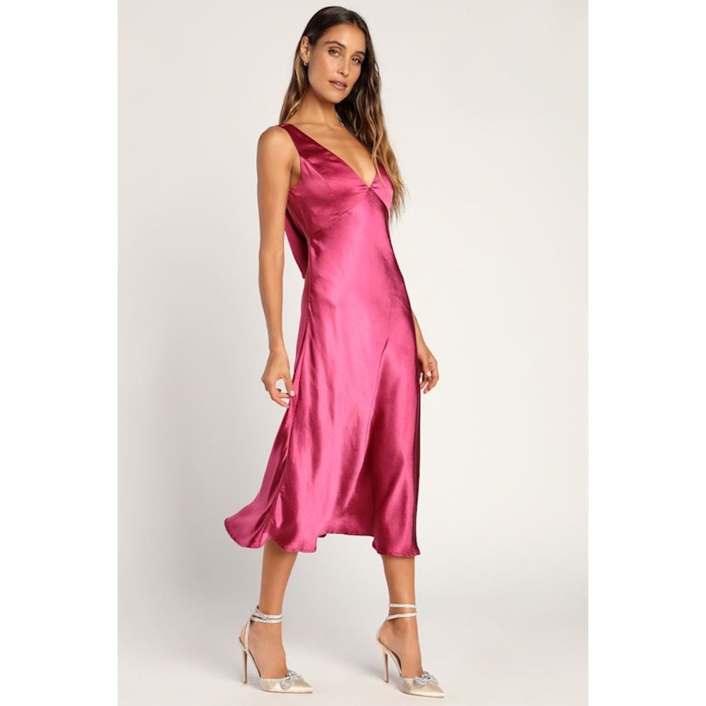 NWT Lulus Incredible Love Magenta Satin Cowl Back Midi‎ Slip Dress Small